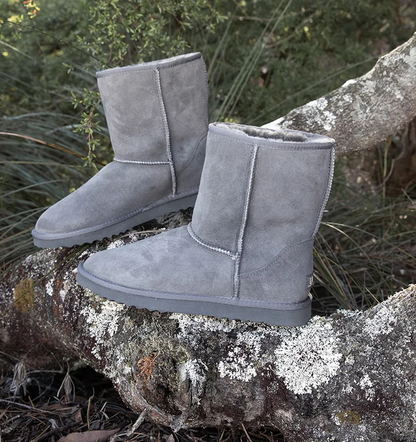 UGG Short Classic Boots(Chestnut color) AS15801